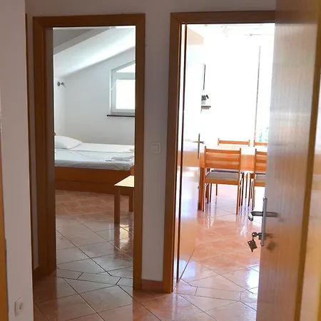 Gradac 13681c * Gradac (Split-Dalmatia)